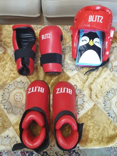 Blitz taekwondo sparring kit - sparring,