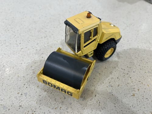 Diecast bomag roller - bomag,