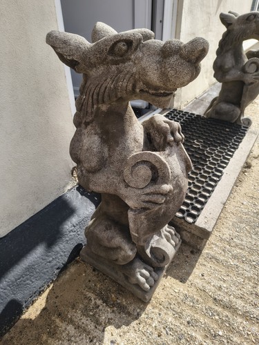Hound dogs x dog - dog, statues