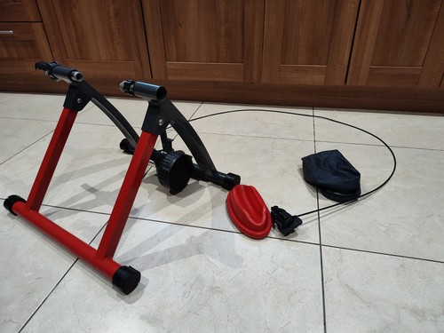 Bike hut turbo - hut, static