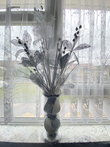 Mirrored vase with - with, floral