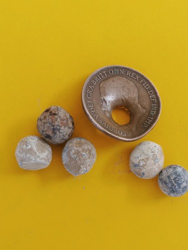Ww1 bullet hole british - bullet,