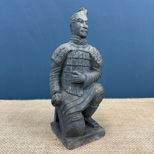 Kneeling chinese terracotta - kneeling,