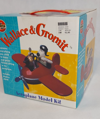 Wallace gromit aeroplane - gromit,