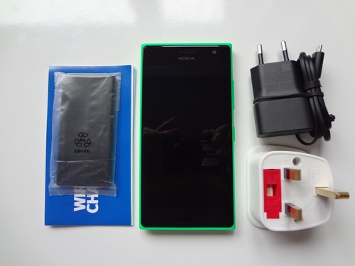 Nokia lumia 735 - -,