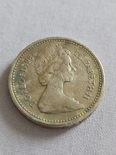 One pound coin year 1984 - year,