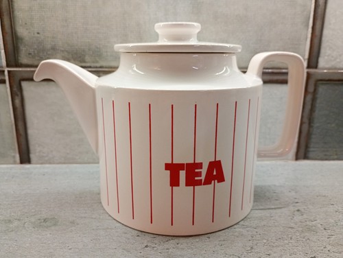 Rare hornsea pottery red - rare,