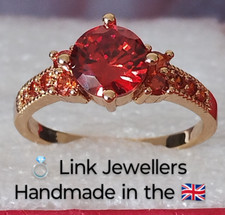 B1F: Woman Gold Ring. Size