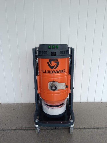 Professional vacuum cleaner - professional,