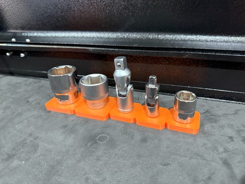 Individual socket holder - individual,