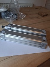 FESTO PNEUMATIC CYLINDER