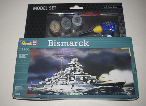 Revell 1200 battleship - 1:1200,