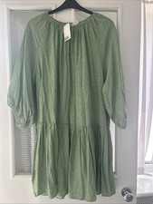 H&M Women's Green Floral Oversized Dress Size L Knee Length