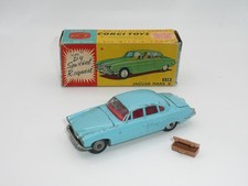 Corgi 238 Jaguar Mark X Light