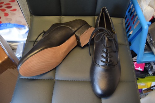 Black leather capezio - , overture