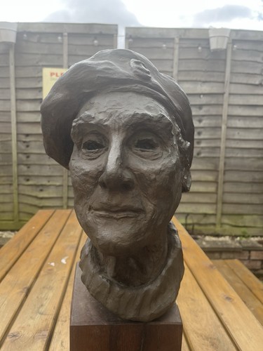 Large impressive antique bust - large,