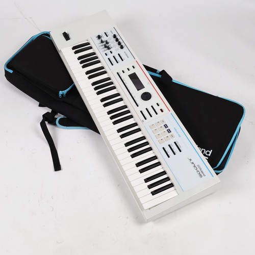 Roland juno ds61 synthesizer - w,