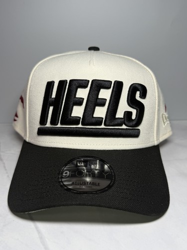 Hand new era 4th - hand,