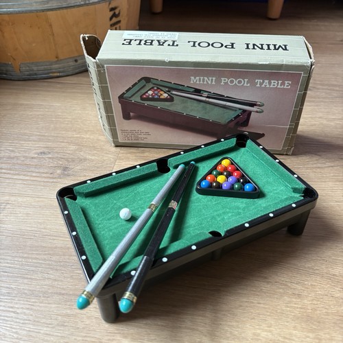 Vintage mini pool - vintage, table
