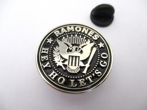 Ramones punk metal badge - ramones,