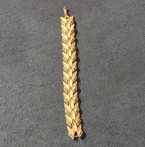 585 yellow gold herringbone - 585,