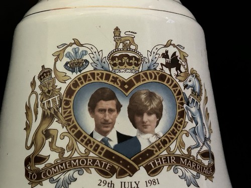 Bells whiskey porcelain - porcelain, prince
