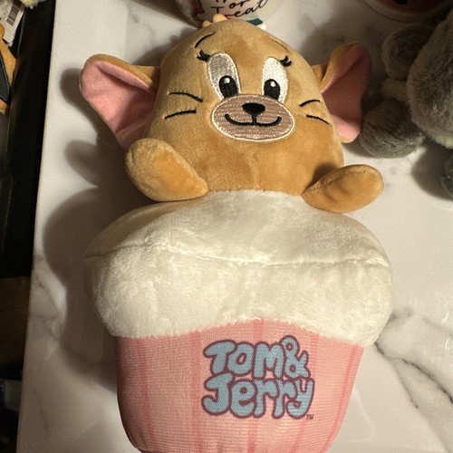 Tom and jerry - tom,