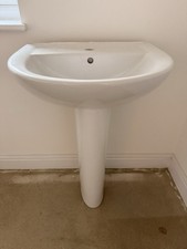 White Armitage Shanks Sink -