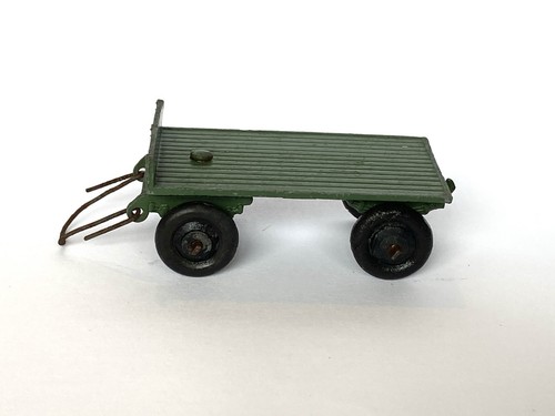 Dinky toys 429 green - dinky,