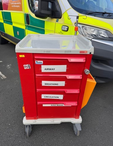 Hospital resuscitation trolley - resuscitation,