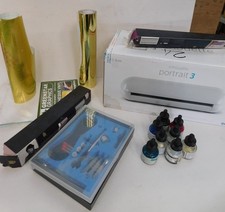 Silhouette Portrait 3 Die