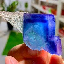 63G  Rare natural transparent blue cubic fluorite crystal sample/China