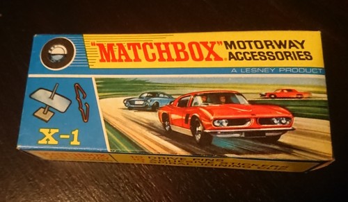 Matchbox motorway accessories - motorway,