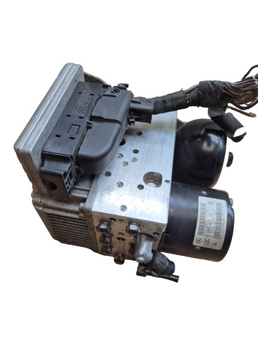 Mercedes w211 e500 e320 w219 - e500,