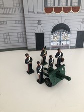 BRITAINS ROYAL ARTILLERY GUN