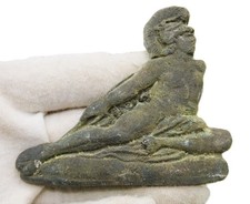 ANCIENT ROMAN BRONZE PLAQUE MOUNT DEPICTING MINERVA GOD OF WAR