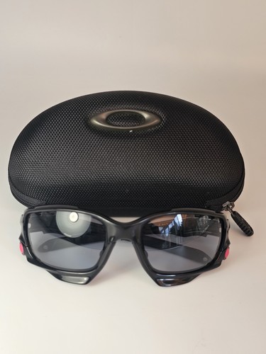 Oakley sunglasses black - oakley,
