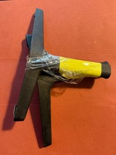 SUPPORT FOOT  LEG  SAMSUNG TV STAND  TV Model: UE50RU7020K