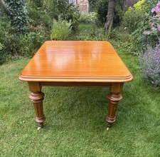 Antique light / Faded Mahogany