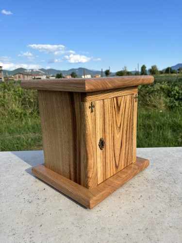 Chestnut wood tabernacle - chestnut,