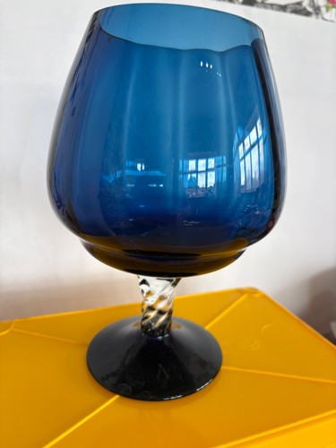 Vintage cobalt blue balloon - blue,