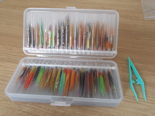 Tube fly storage box holds - , 40