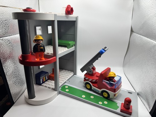 Playmobil 123 fire station - 123,