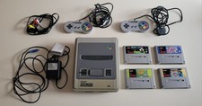 SUPER NINTENDO SNES CONSOLE - 2 Official Controllers + 4 Games Mario All Stars