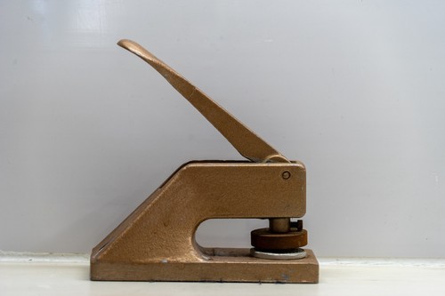 Vintage cast iron working - cast,