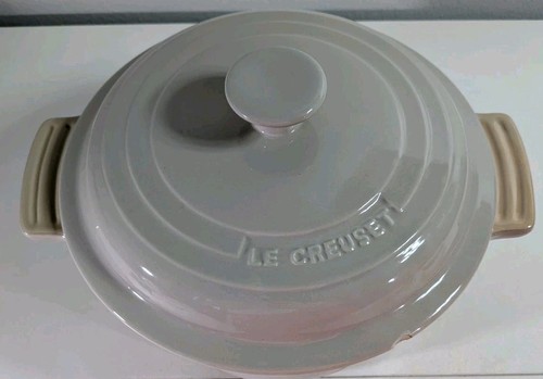 Creuset casserole dish - dish, grey