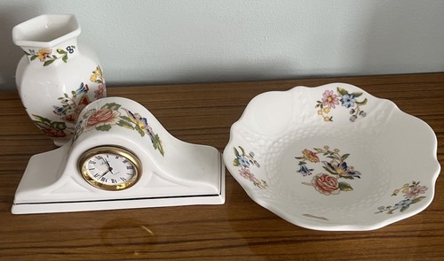 Aynsley china cottage - aynsley,