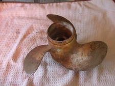 johnson/evinrude 9.9hp 2 stroke outboard propeller