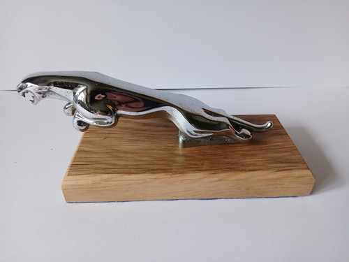 Jaguar car mascot - 2,