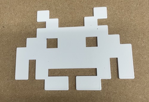 Retro space invader metal - space,